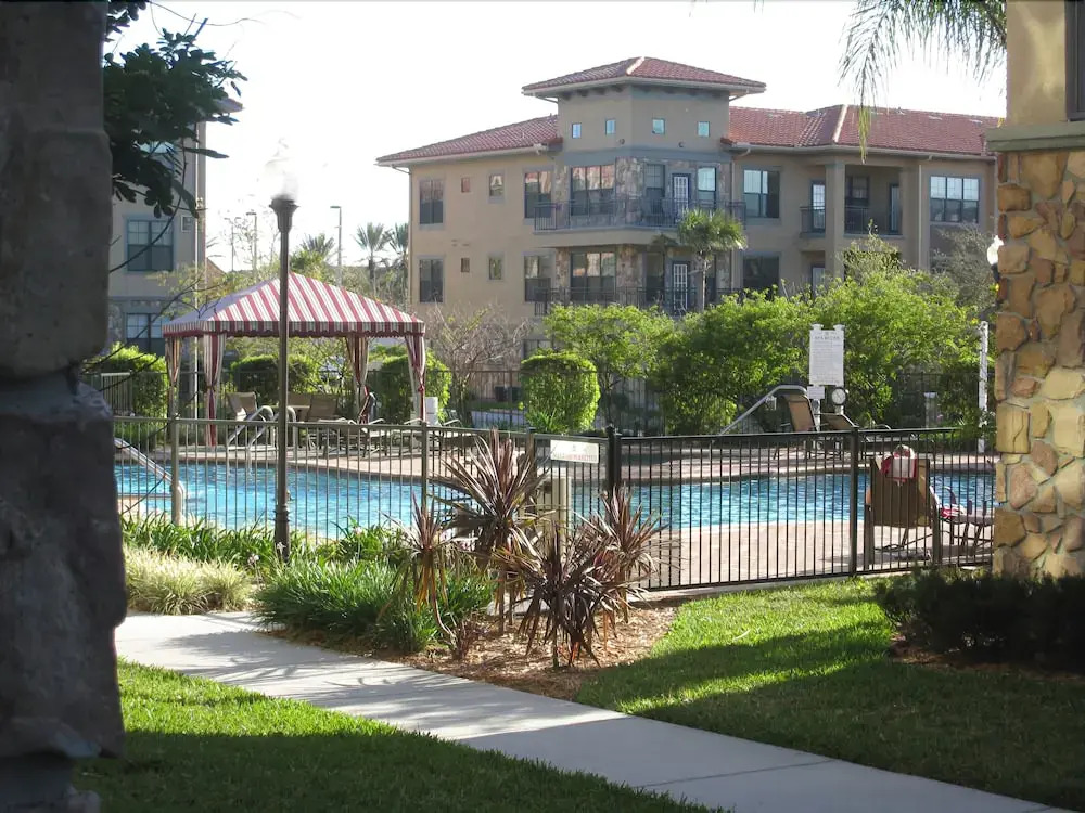 Lightmaker Property Management - Davenport