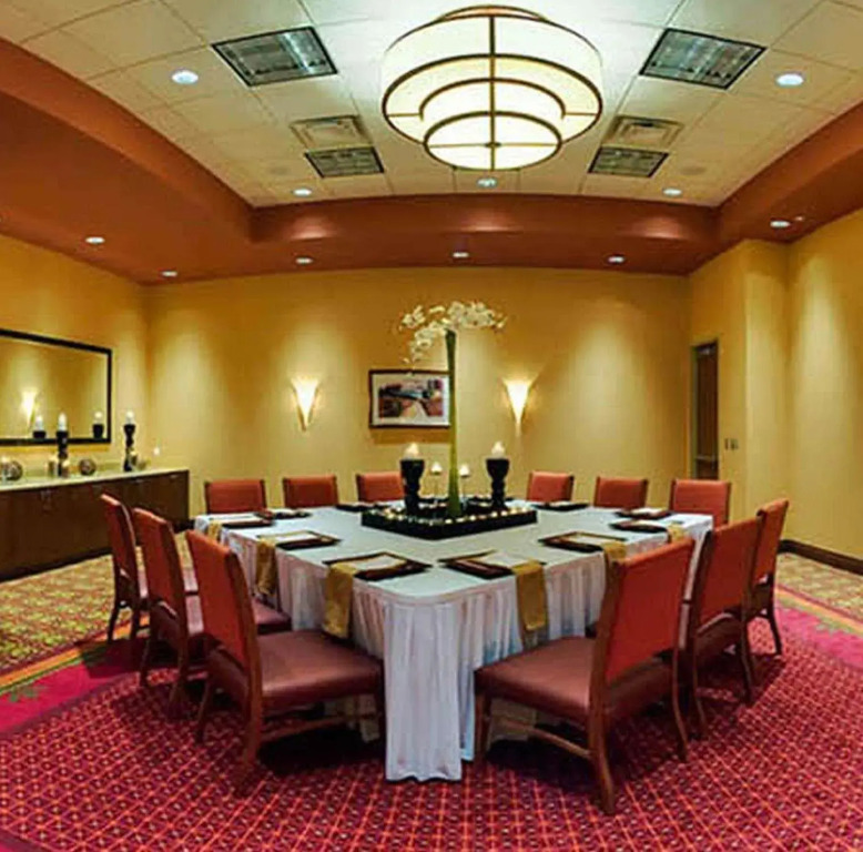 Embassy Suites Omaha- La Vista/ Hotel & Conference Center
