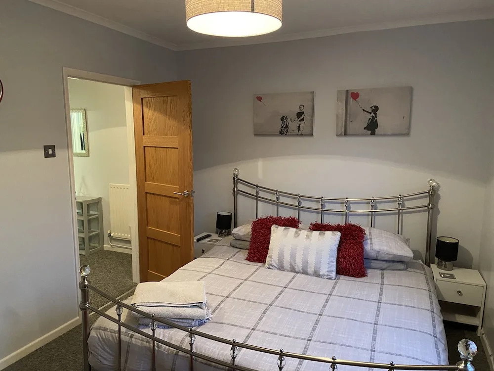 1-bedroom Apartment Sleeps 4, Parking