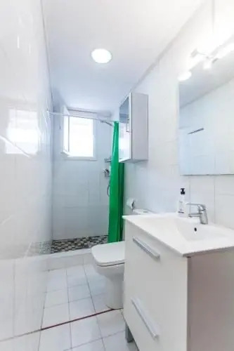 Old Town Apartment With Balcony And Wifi