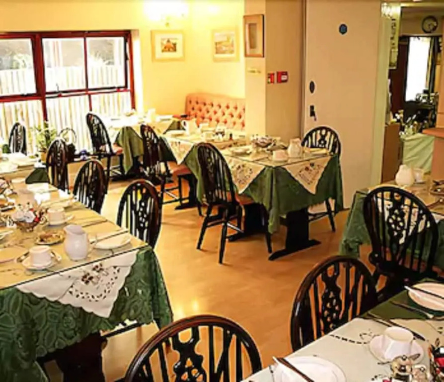 Acorn Guest House