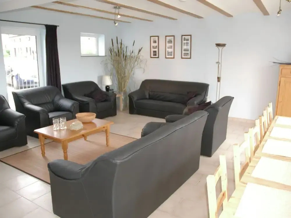 Grand Holiday Home in Durbuy with Garden