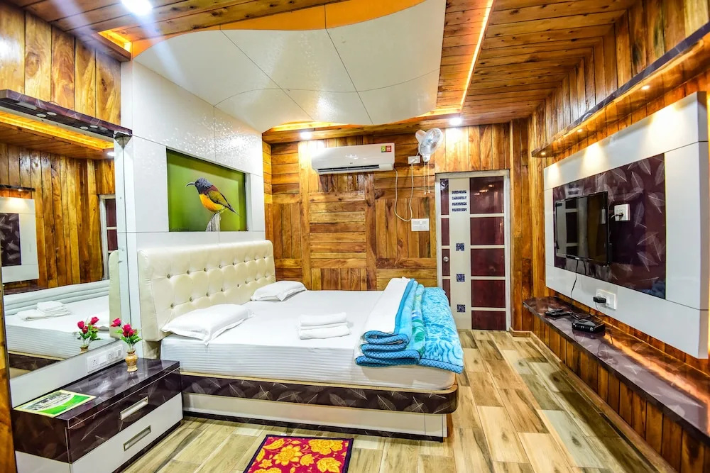 Aranya Jungle Resort