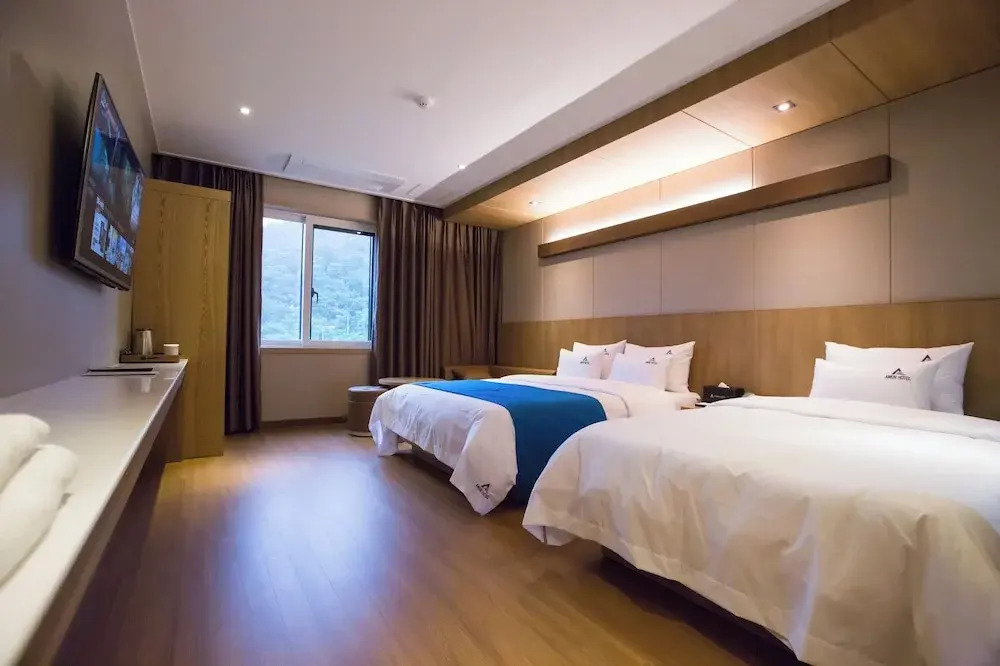Amor Hotel