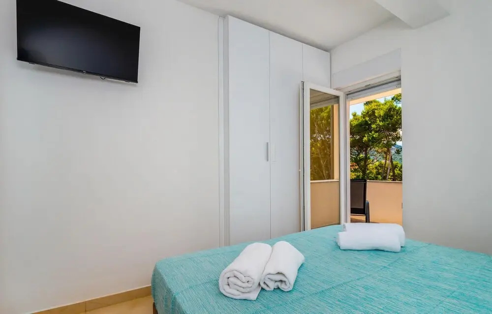 Awesome Apartment in Banjol With Wifi and 2 Bedrooms