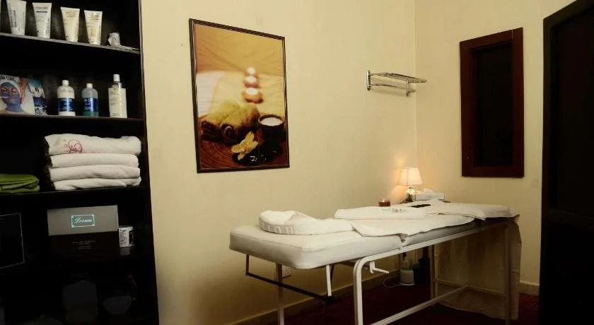 Elion House Hotel