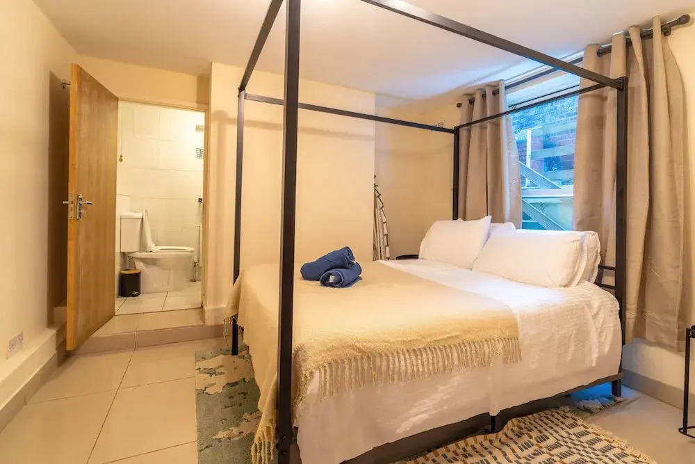 Private 1Bd Flat Near Gloucester Docks
