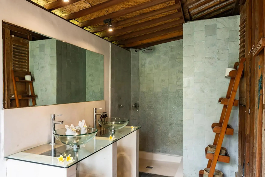 Villa Lina by BaliSuperHost