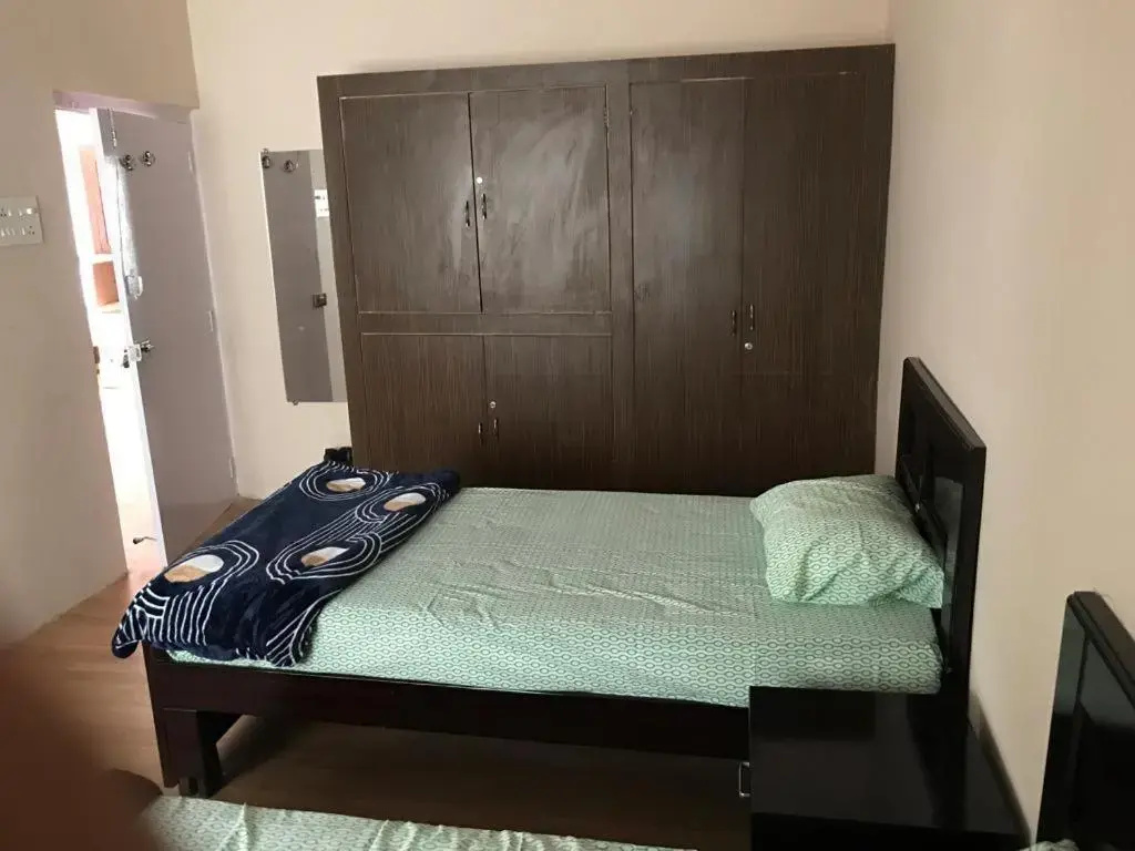 Visitors Lounge by MMG - 2&3BHK Furnished - Rd 12 Banjara Hills