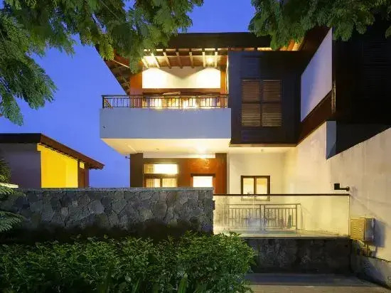 Sanya Pengyue Pool Villa