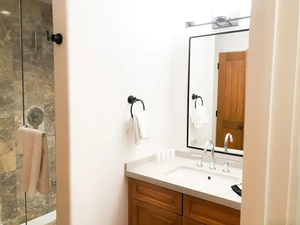 Bear Creek Lodge 407 4 Bedroom Condo by Alpine Lodging Telluride