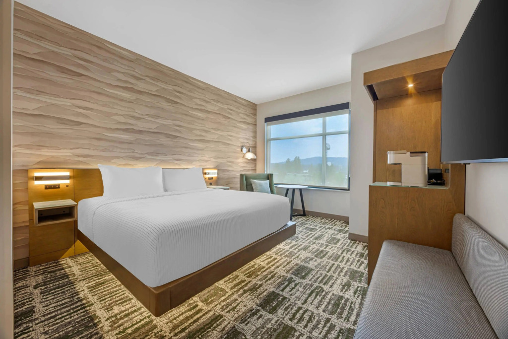 Cambria Hotel Bend - Mt. Bachelor