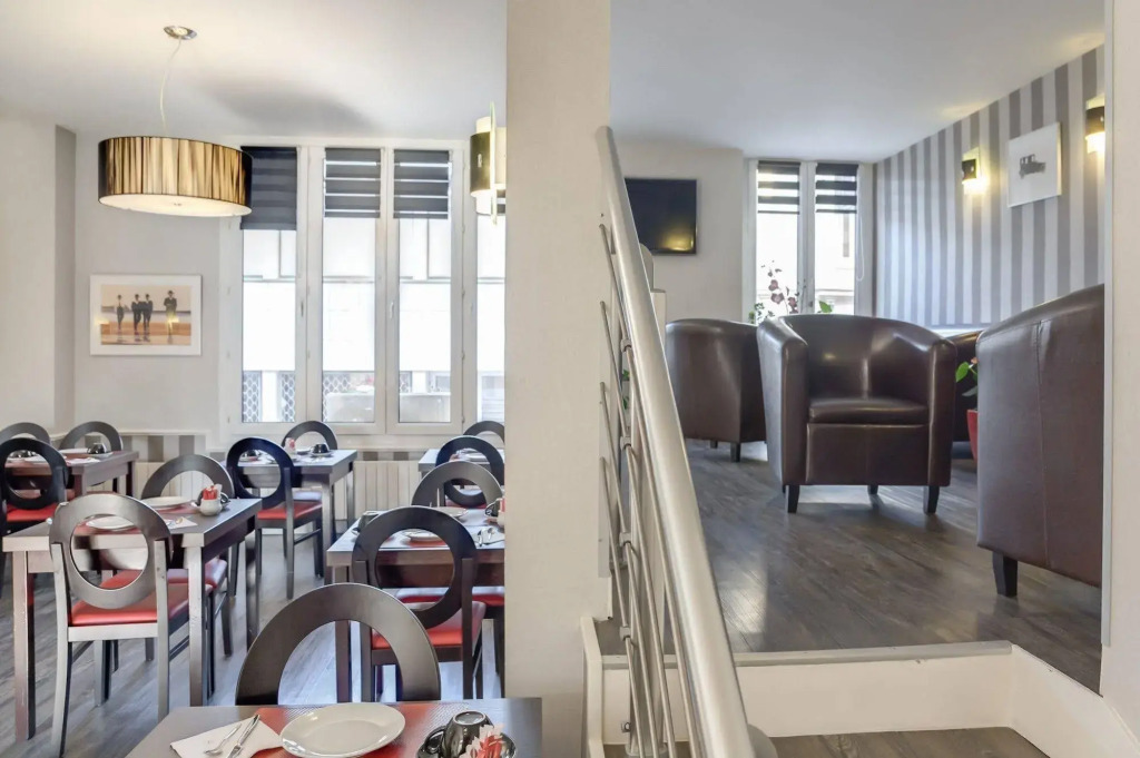 Logis Hotel - Le Charleston