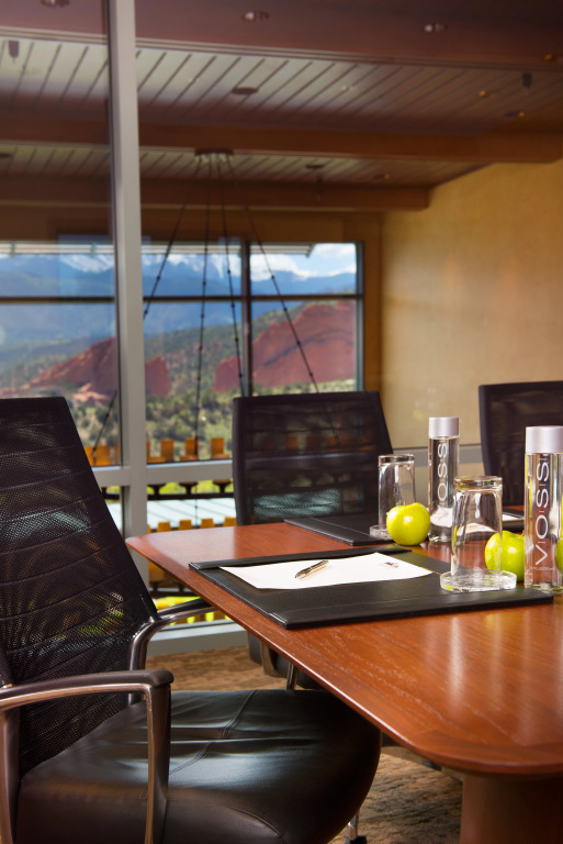 Garden of the Gods Resort & Club