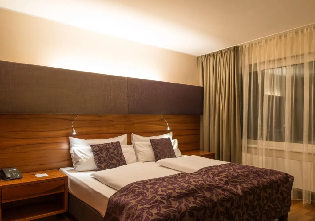 Pakat Suites
