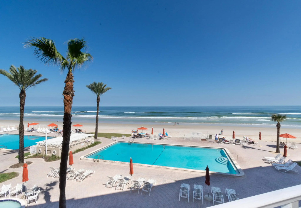Sandpiper-Lovely direct beachfront condo ~ SP305