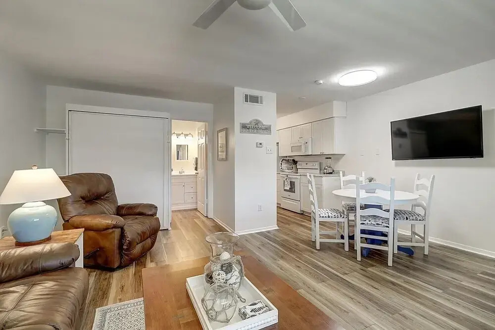 Sweet Escape 1 Bedroom Condo by Redawning