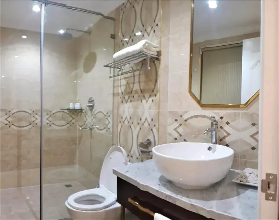 Golden Tree Hotel & Apartment