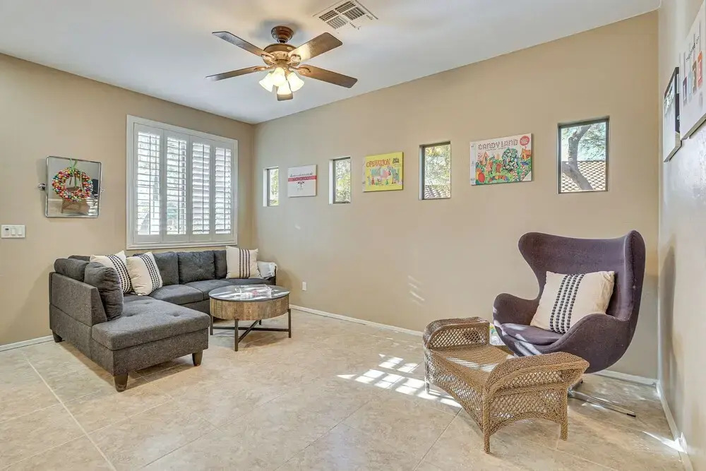 Family-friendly Goodyear Oasis: Fire Table, Pool!