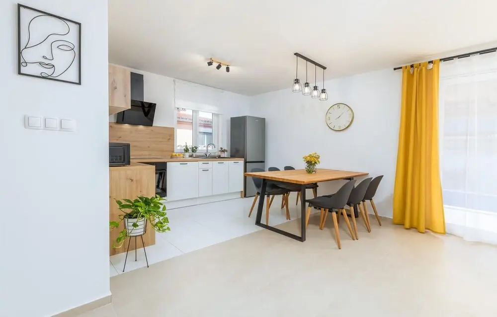 Lovely Home In Valbandon