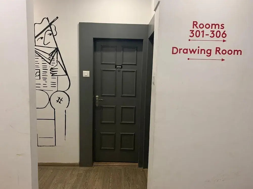 Hotel Satya Townhouse