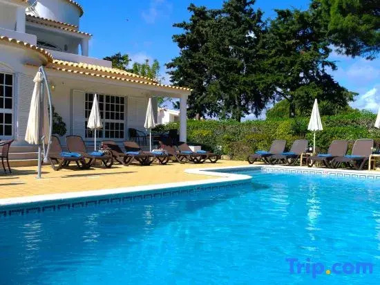 Villa tenazinha I Heated Pool Sleeps up to 20