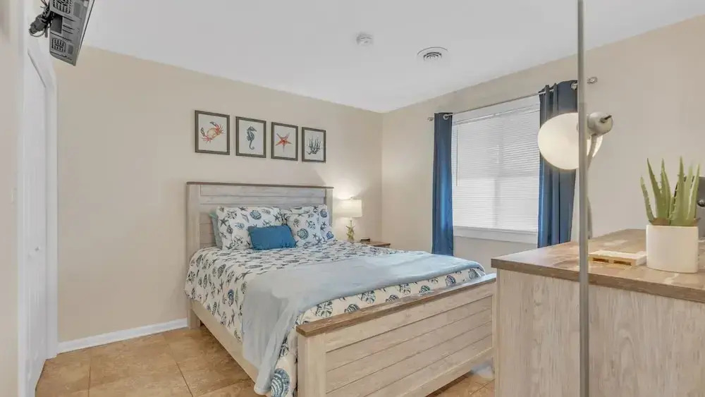Kiana's Beach Retreat 2 Bedroom Condo by RedAwning