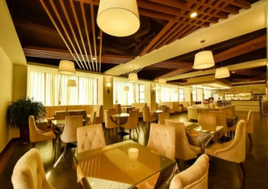 Jiajie Chain Hotel Haikou East High-speed Railway Station