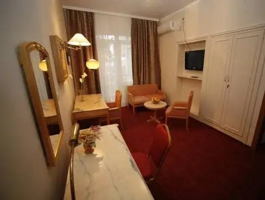 Golden Inn Hotel
