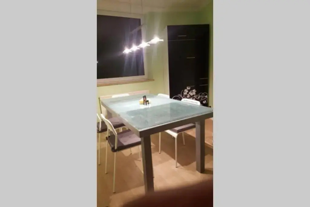 1 a Ferienwohnung Modern Duisburg (Adults Only)