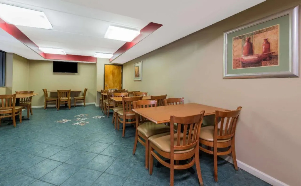 Quality Inn & Suites Louisville East
