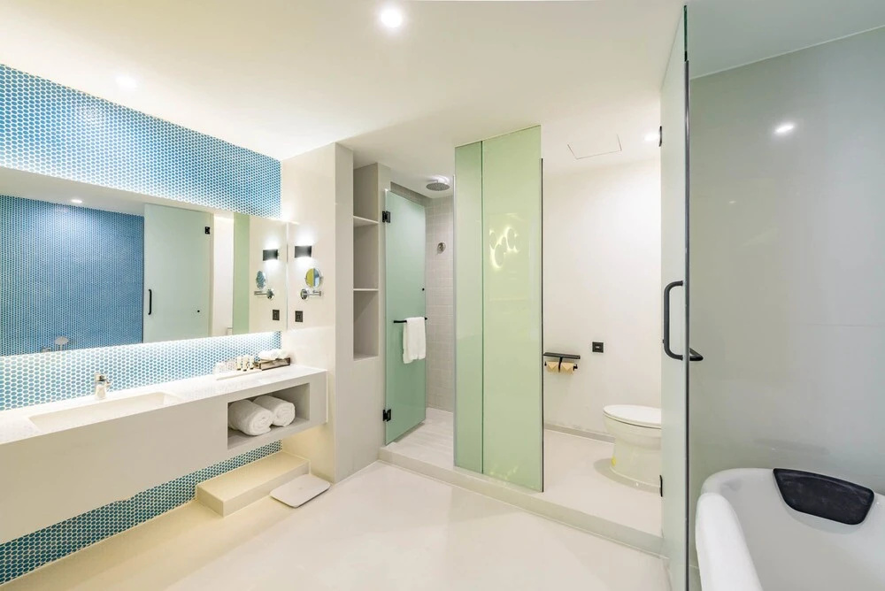 Rezen Sunbow Hotel