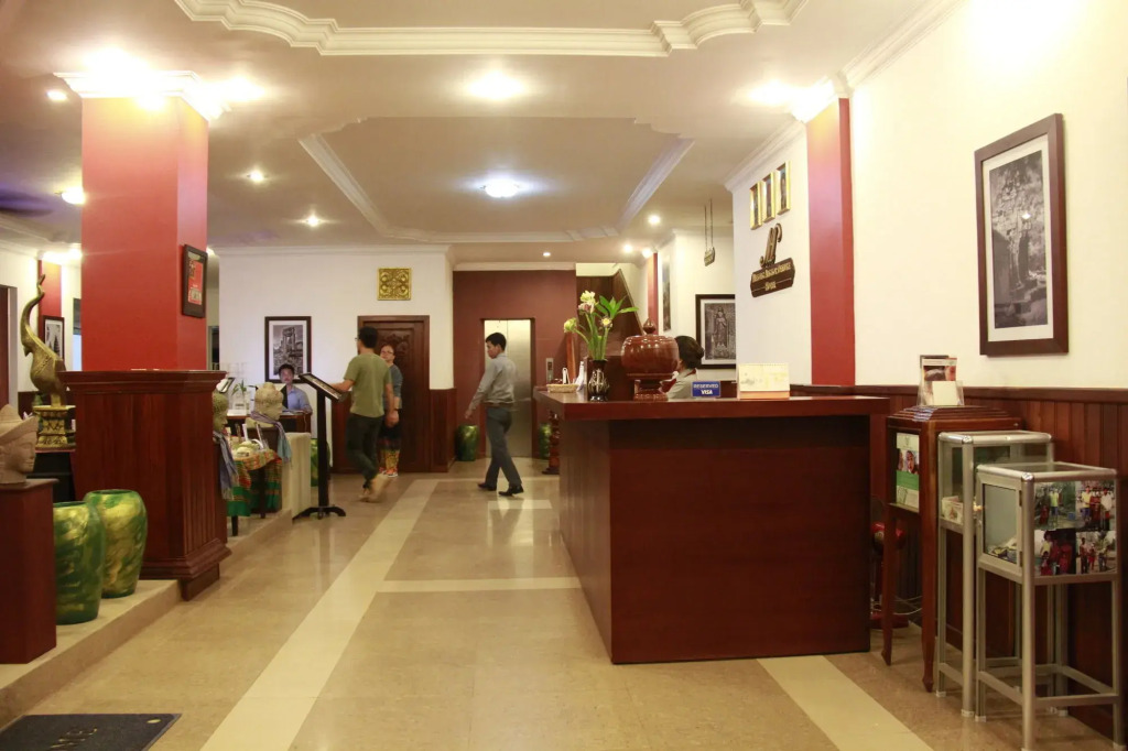 Mekong Angkor Palace Inn