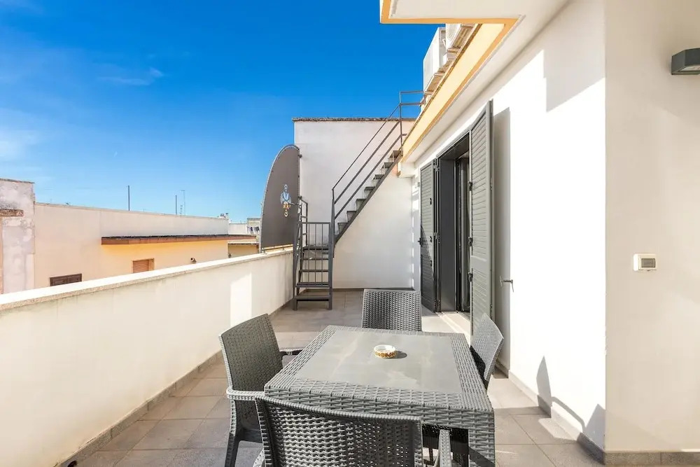 2889 B&B Terra dei Fiori - Camera Tripla con Balcone by Barbarhouse