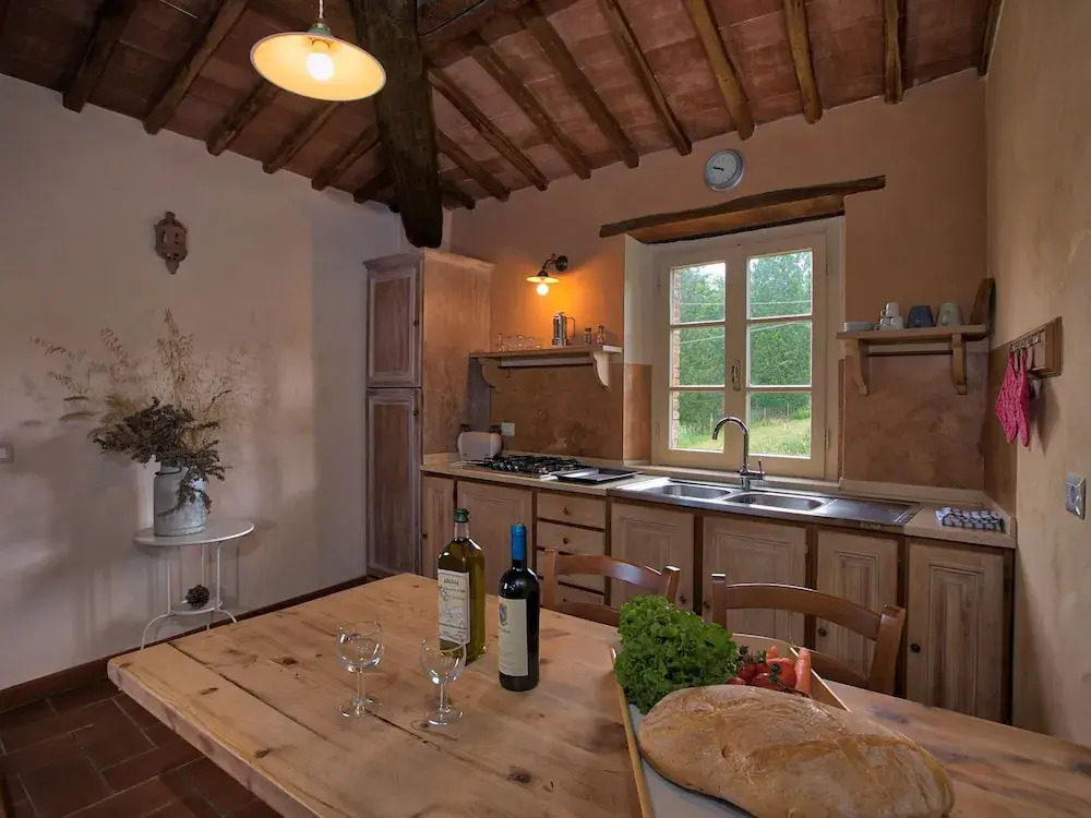 Hill-view Apartment in Lucignano With Private Terrace