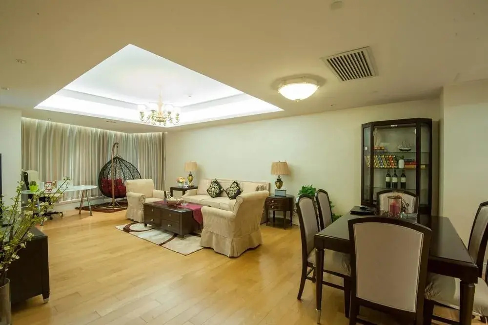 Nanjing ZD Laker Apartment