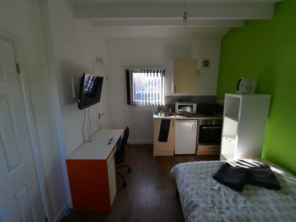 Enticing Apartment in Coventry near Fargo Village
