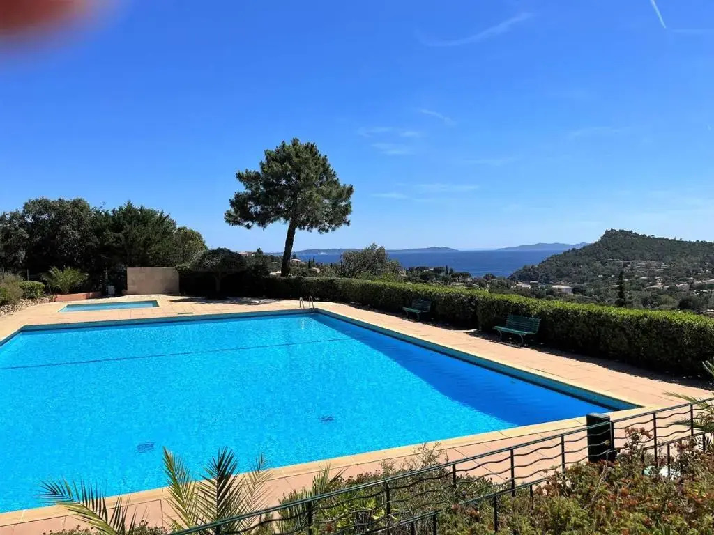 Appartement Le Lavandou, 2 pièces, 4 personnes - FR-1-251-417
