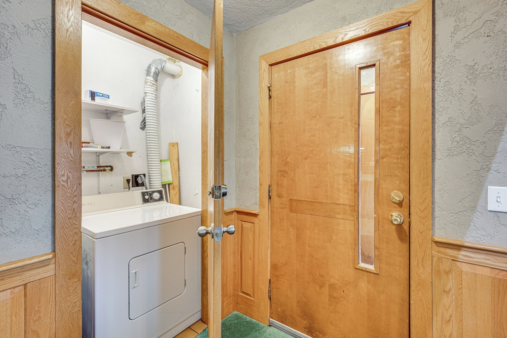 Bartlett Mountain Condo Near Hikes & Waterfalls
