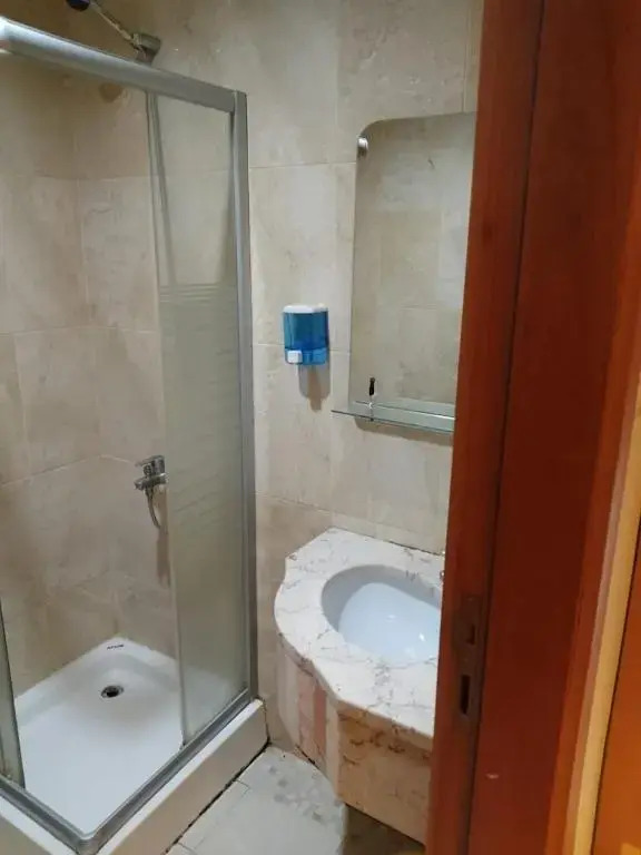 Luluat Al Sharq Hotel