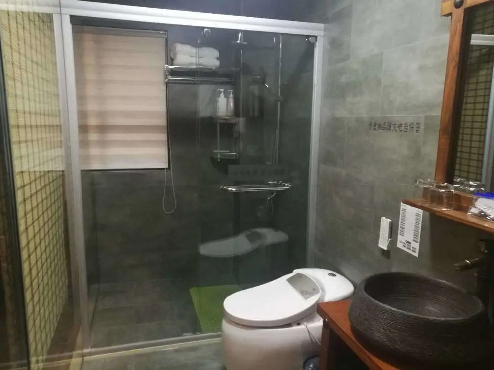 Yangzhou Manzhu Inn