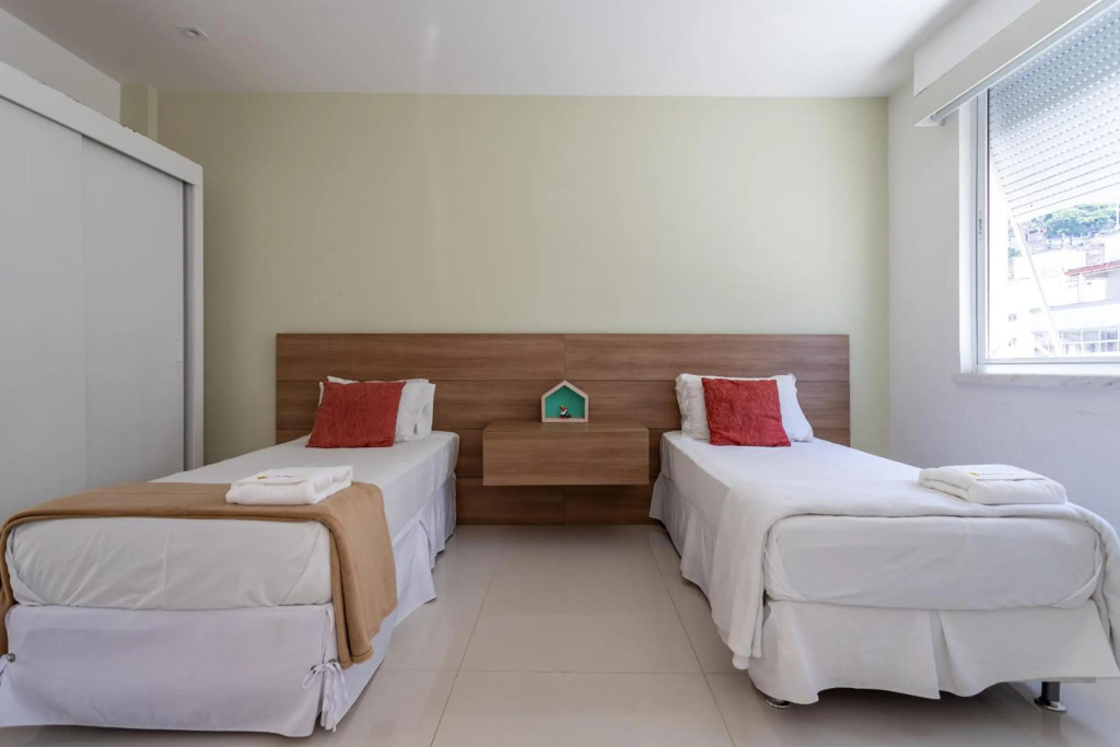 Pineapples SL1001 - Luxuoso apartamento à uma quadra da praia de Copacabana