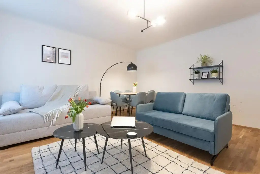 Stylish 1BR 1Bath Vienna Downtown Unbeatable Location