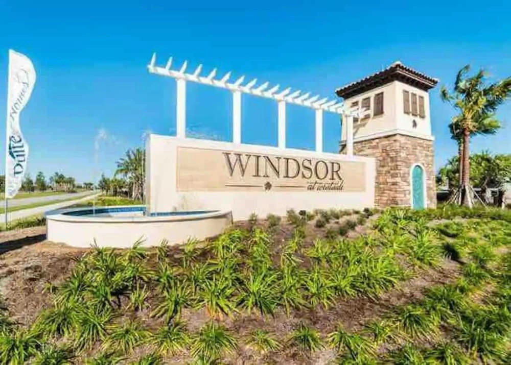 Cozy and Spacious 5BR With Pool Near Disney Parks