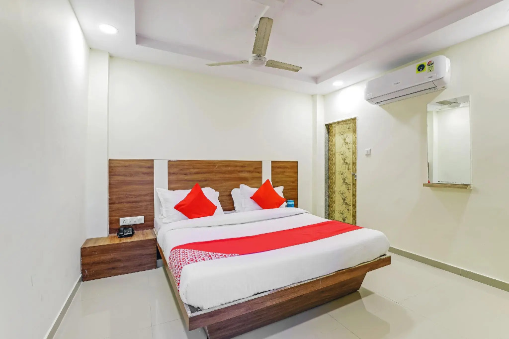 SPOT ON 71099 Hotel Star