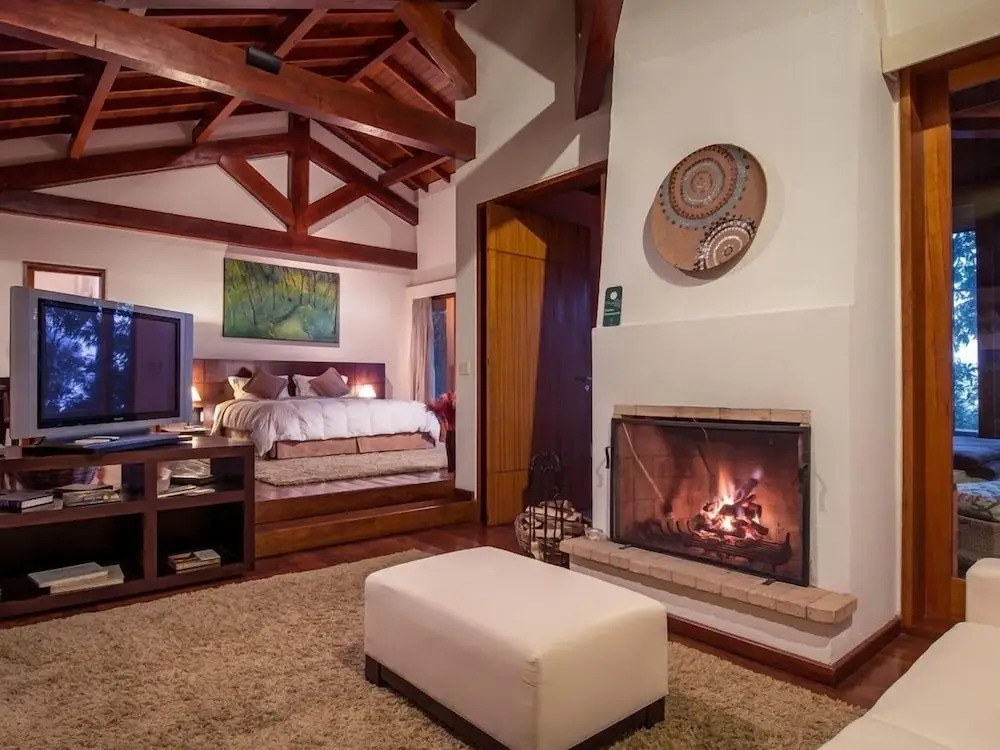 Kuriuwa Hotel
