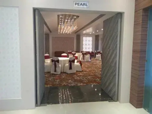 KL7 Hotel & Banquets
