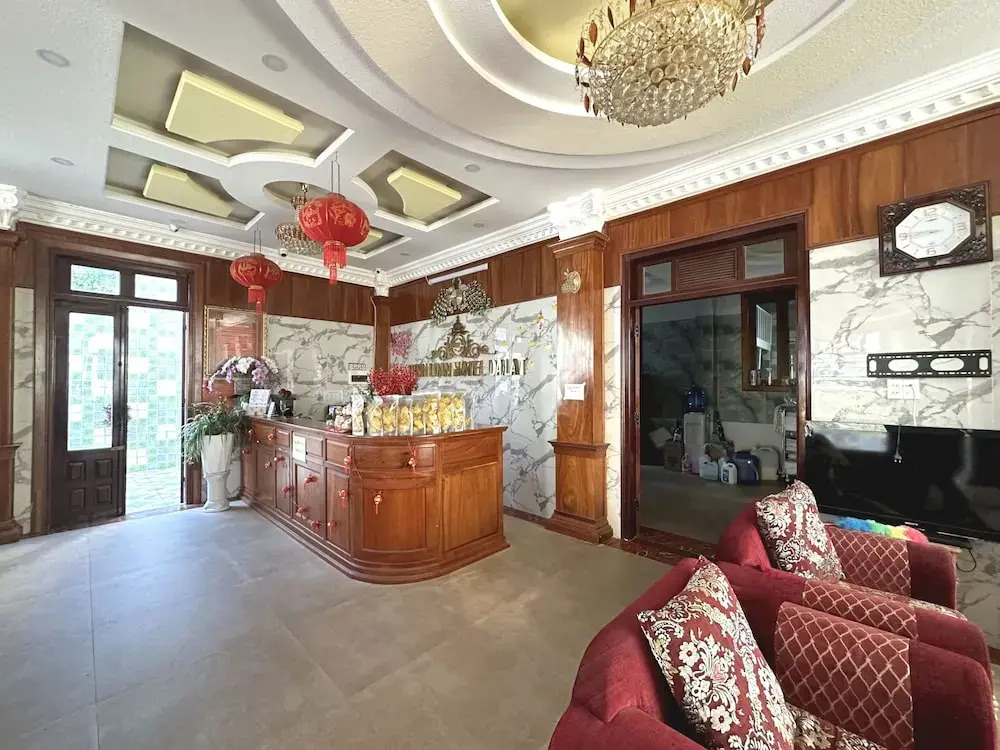 Capital O 1198 Dinh Loan Hotel