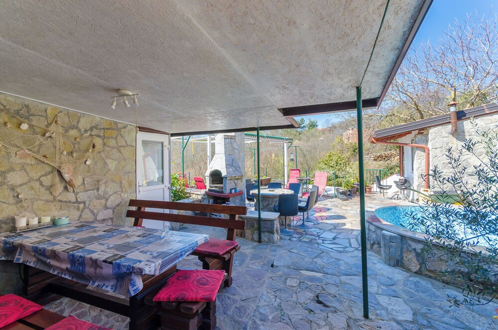 House Ana