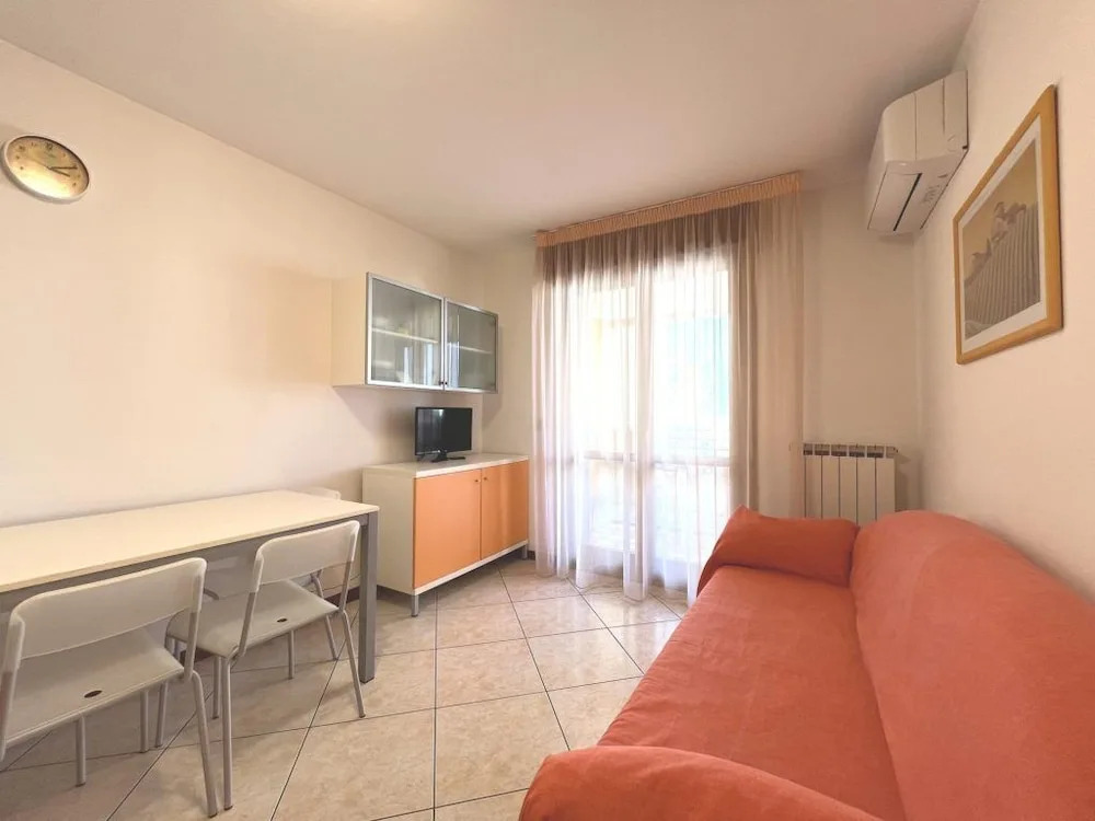 Ideal Getaway Apartment for Four Guests in Grado